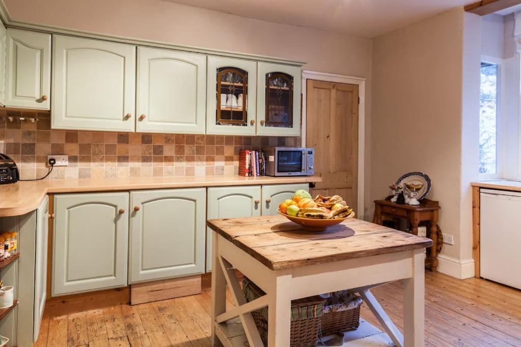 Number 29, A Grade Two Listed House In Masham Villa Buitenkant foto