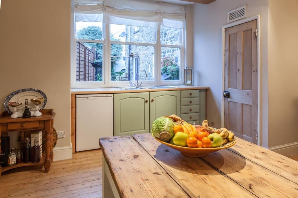 Number 29, A Grade Two Listed House In Masham Villa Buitenkant foto